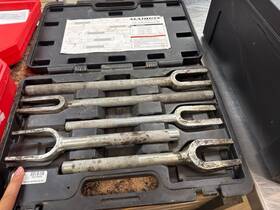 Sb1108435 Maddox Me51 Tie Rod Separator Set