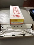 Norfolk & Western Bay Rib Side Covered Hopper -accurail Scale Rd #176962. Fixed Price $20.00.