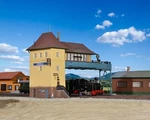 Kibri Kit 37811 Gantry Signal Box Krefeld. Fixed Price $62.90.