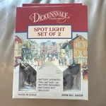 Dickensvale Collectibles Battery Operated Spot Light Set For Villages. Fixed Price $10.00.