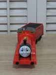 Hit Toy Thomas & Friends Trackmaster Motorized Train Engine James Tender 2006. Fixed Price $39.95.