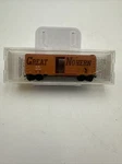 Micro-trains Mtl #20166 Gn 'circus Car' 40' Single Door Box #19038. Fixed Price $13.29.