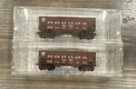 Micro-trains Scale 2-33 Pennsylvania Twin Bay Hoppers 220429 & 220501 Nib. Fixed Price $26.00.