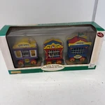 Vintage 2006 Lemax Village Collection Animal Cages Circus Wagons Table Accents. Fixed Price $39.95.