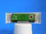 Micro Trains #22090 Northern Pacific 40' Box Car Plug & Sliding Door Rd #8130. Fixed Price $19.49.