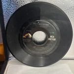 Jose Feliciano Light My Fire / California Dreamin' Rca Victor 47-9550 G+. Fixed Price $5.00.