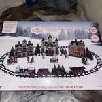 Holiday Time 2025 Battery Operated Train Set Locomotive Rail Cars Track New. Fixed Price $19.99.