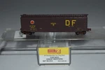 Z Scale Mtl 50700612 Chicago Great Western 50' Single Door Boxcar 556 C54927. Fixed Price $23.99.