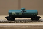 Microtrains 39' Single Dome Tank Car Scale Reading #65350-1. Fixed Price $18.00.