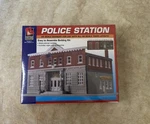 Life Like Trains #1382 Ho Scale Police Station Model Building. Fixed Price $10.99.